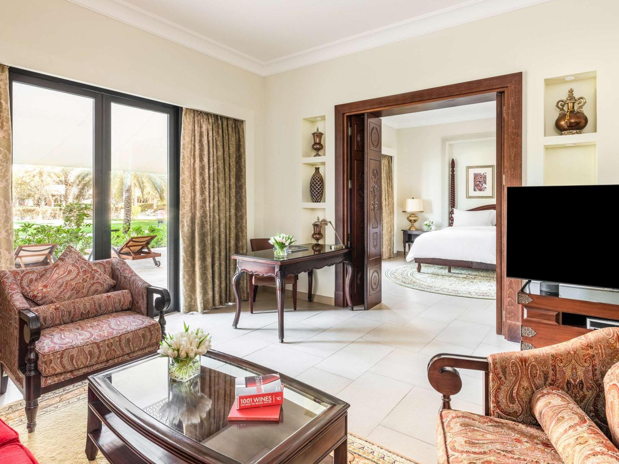 Sofitel Bahrain Zallaq Thalassa Sea & Spa Manama Extérieur photo A suite at the Jumeirah Emirates Towers Hotel