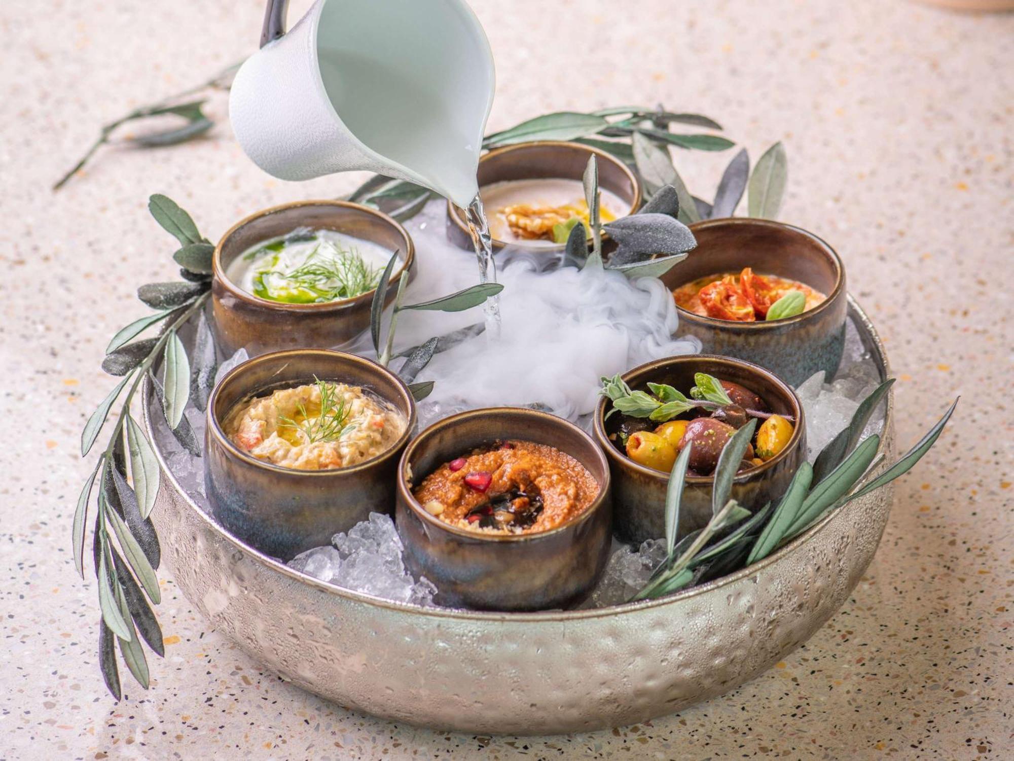 Sofitel Bahrain Zallaq Thalassa Sea & Spa Manama Extérieur photo A selection of chutneys