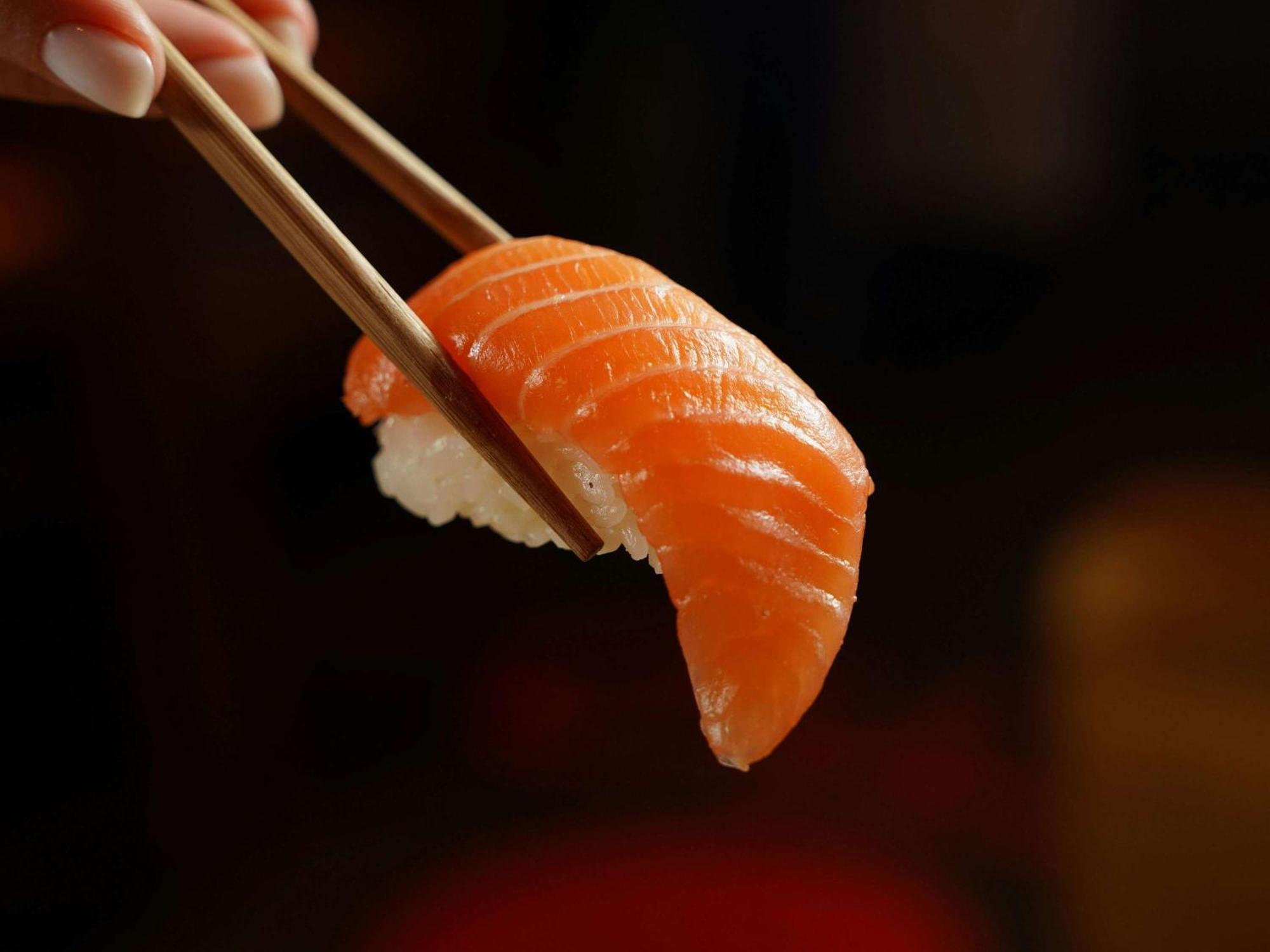 Sofitel Bahrain Zallaq Thalassa Sea & Spa Manama Extérieur photo Salmon nigiri